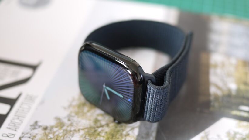 The Apple Watch Series 10 just crashed to its lowest-ever price