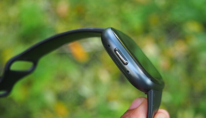 Fitbit Versa 4 returns to its all-time low price of $119.95